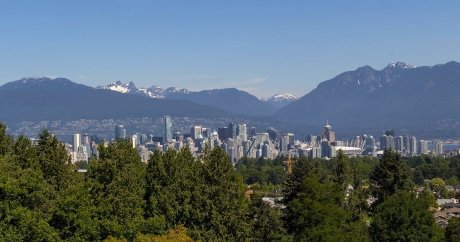 Canada’s banks well prepared for a housing downturn, report says